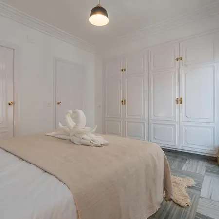 Apartment Tuguest Gran Via 24 *
