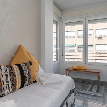 Tuguest Gran Via 24 Apartment Granada
